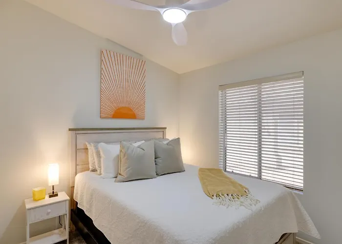 Holiday home Golf Course View! Dog-friendly Retreat In Glendale Peoria